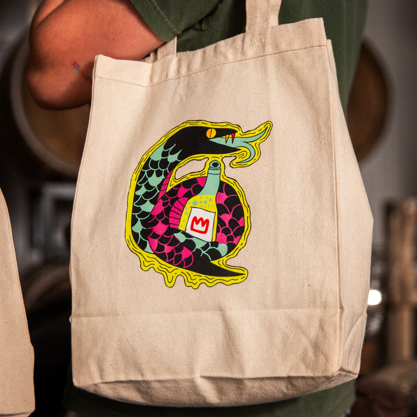 Tote bag